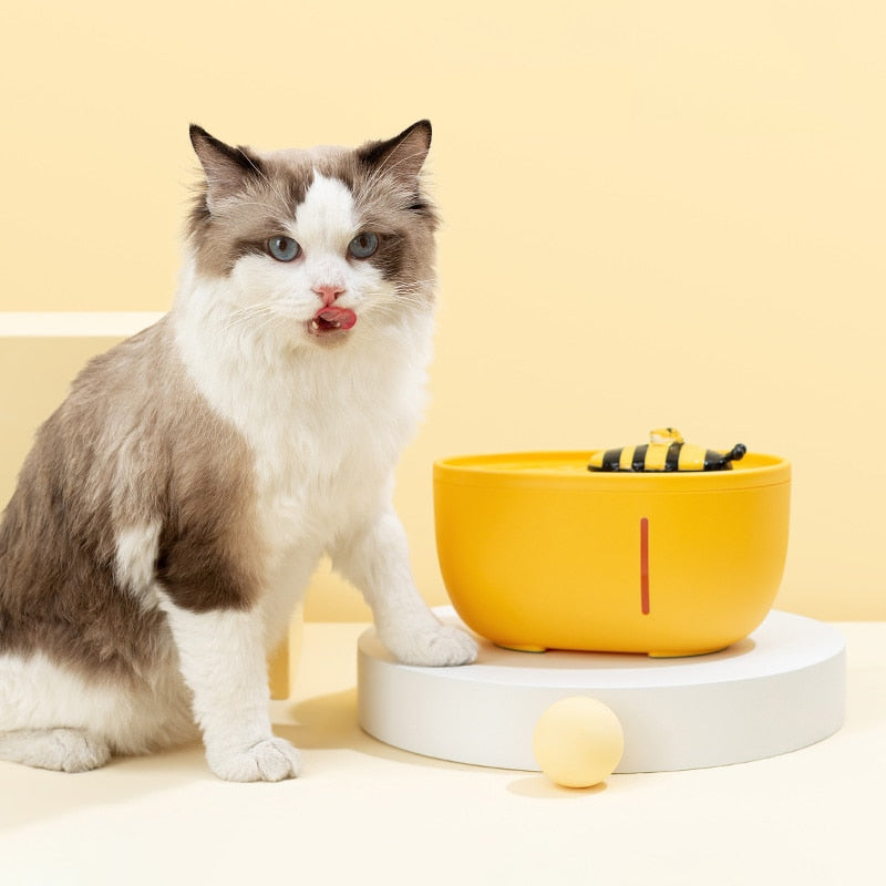 Little Bee Pet Water Dispenser